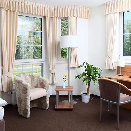 فندق مبيت وإفطار Fuerstenberg 4*